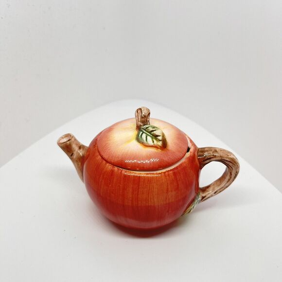 Russ Berrie & Co Miniature Fruit Apple and Pear Teapots - Picture 2 of 15